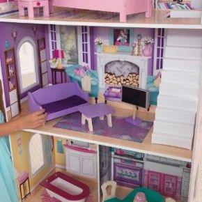 Dakota Dollhouse