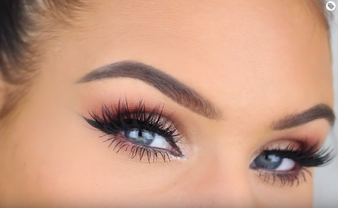 how-to-apply-false-eyelashes-lashes-makeup-tutorial