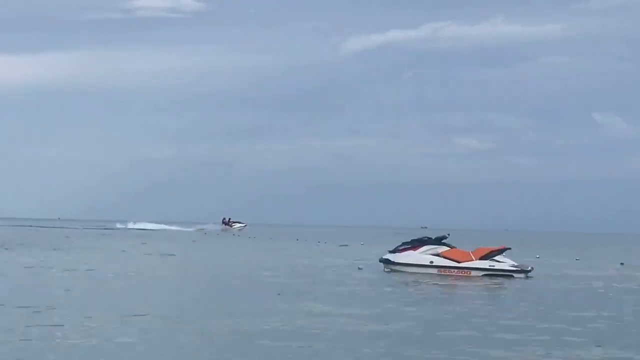 jet ski